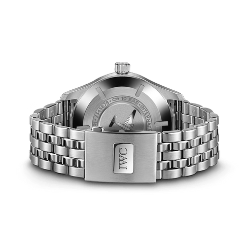 Clasp view of Pilot's Watch Mark XX