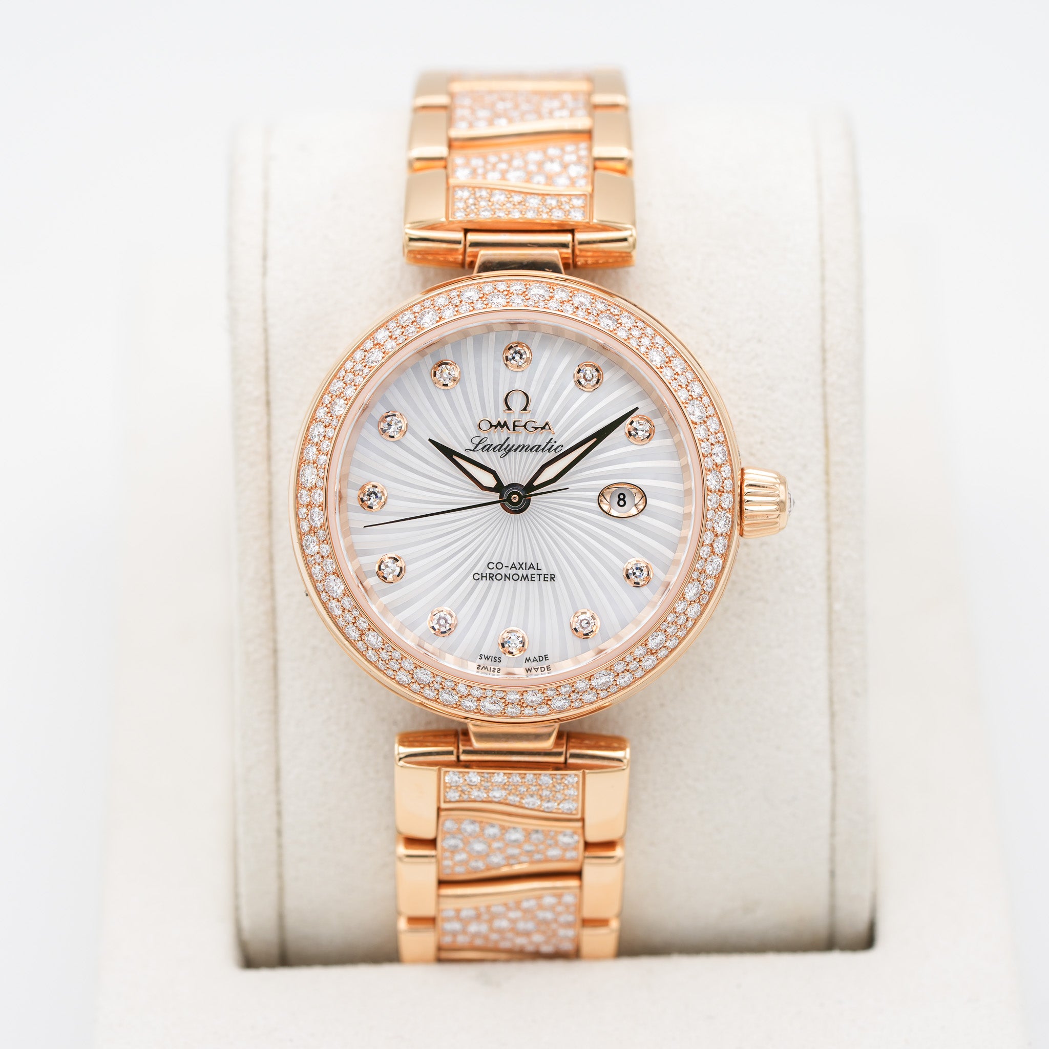 OMEGA 425.65.34.20.55.005 Omega De Ville Ladymatic Co-Axial 34mm Diamonds Watch dial
