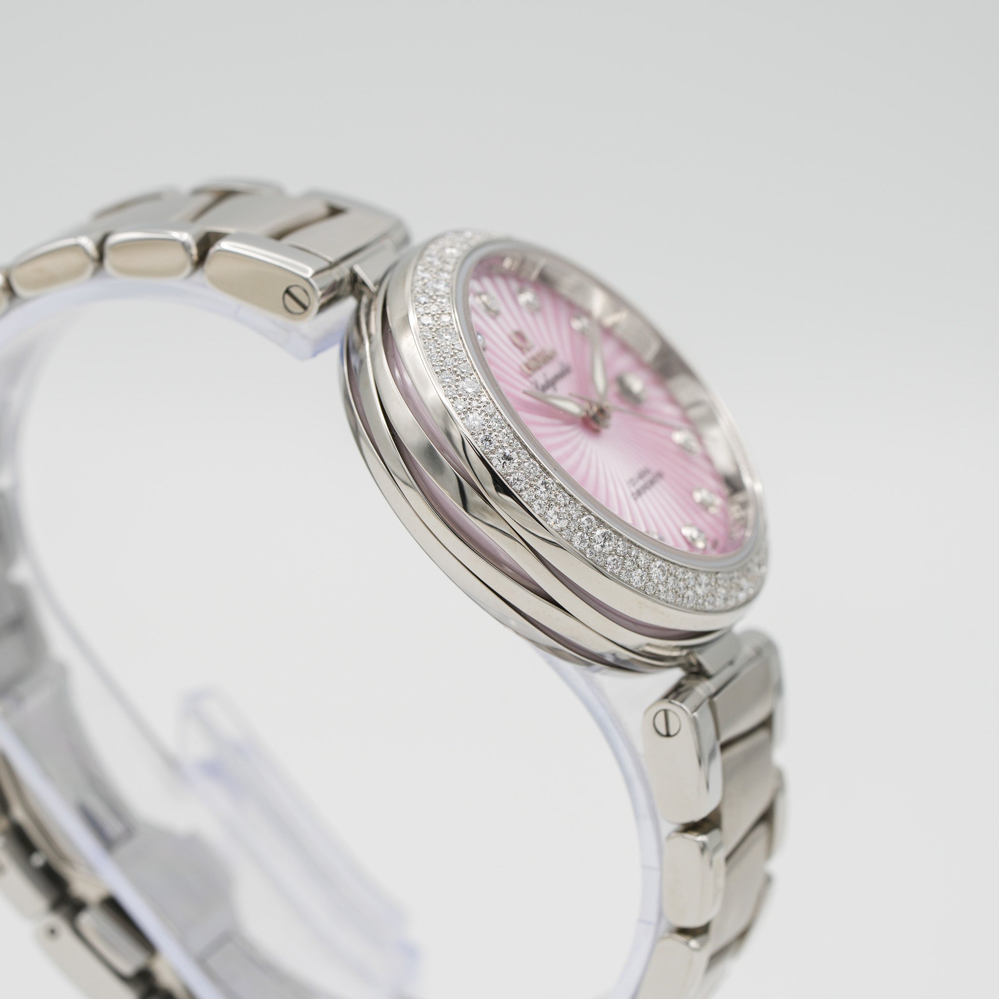 Omega 425.35.34.20.57.001 De Ville Ladymatic Co-Axial 34 mm Diamonds Watch case