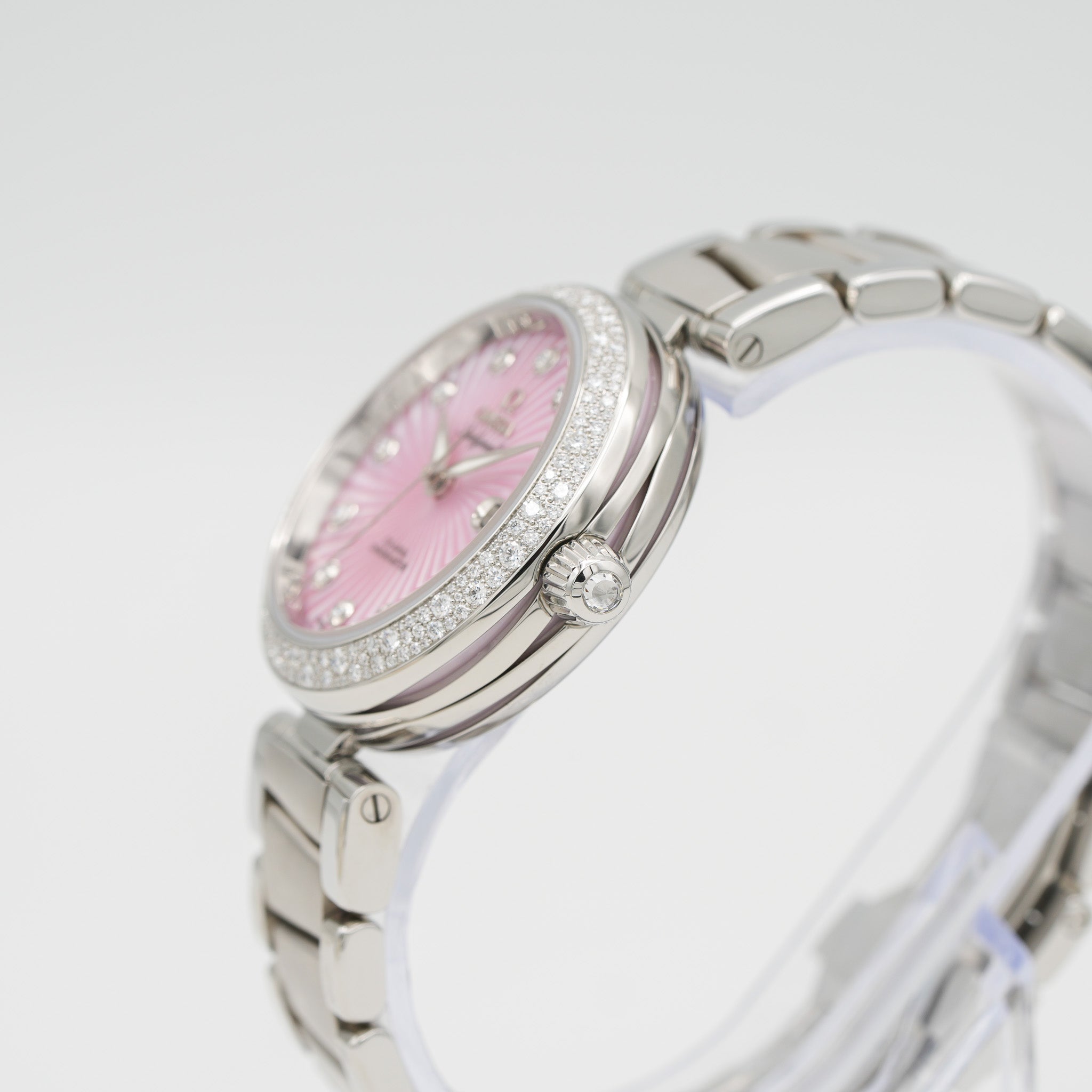 Omega 425.35.34.20.57.001 De Ville Ladymatic Co-Axial 34 mm Diamonds Watch crown