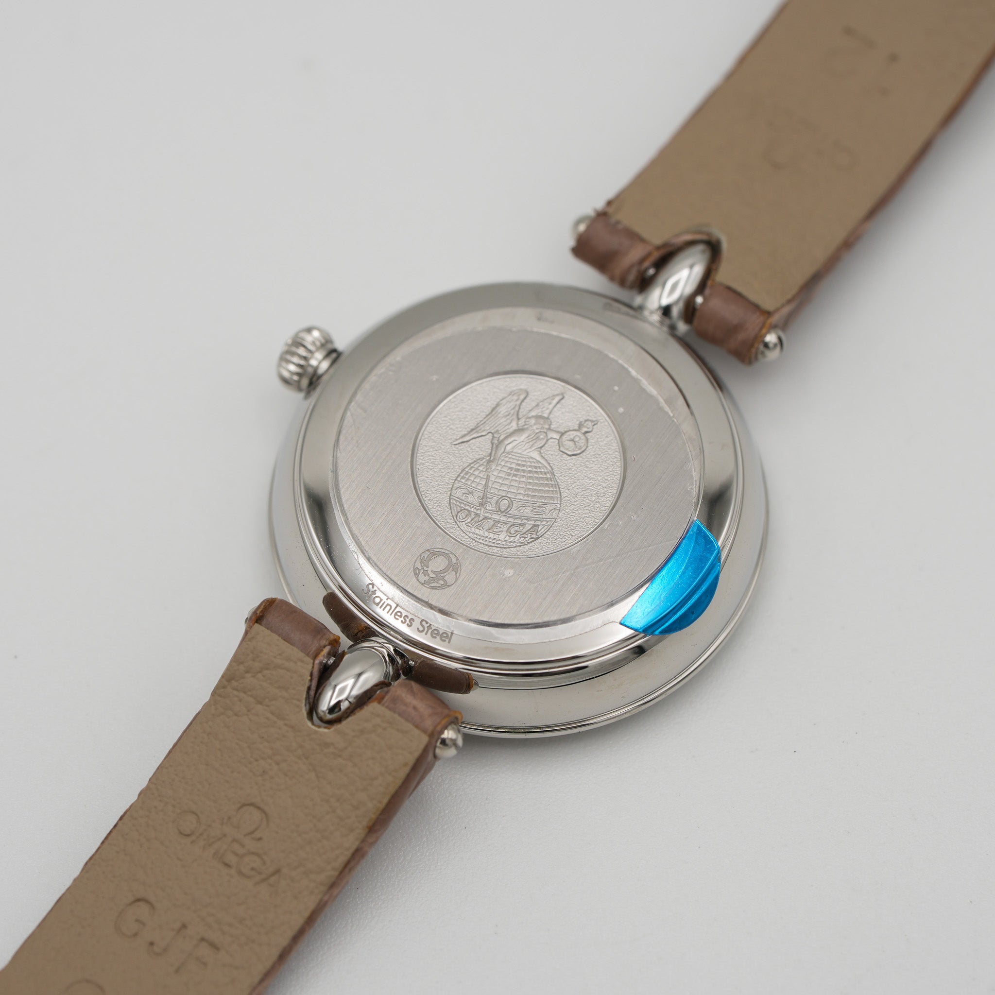 Omega 424.18.27.60.52.001 De Ville Prestige Quartz 27.4mm Watch caseback 2