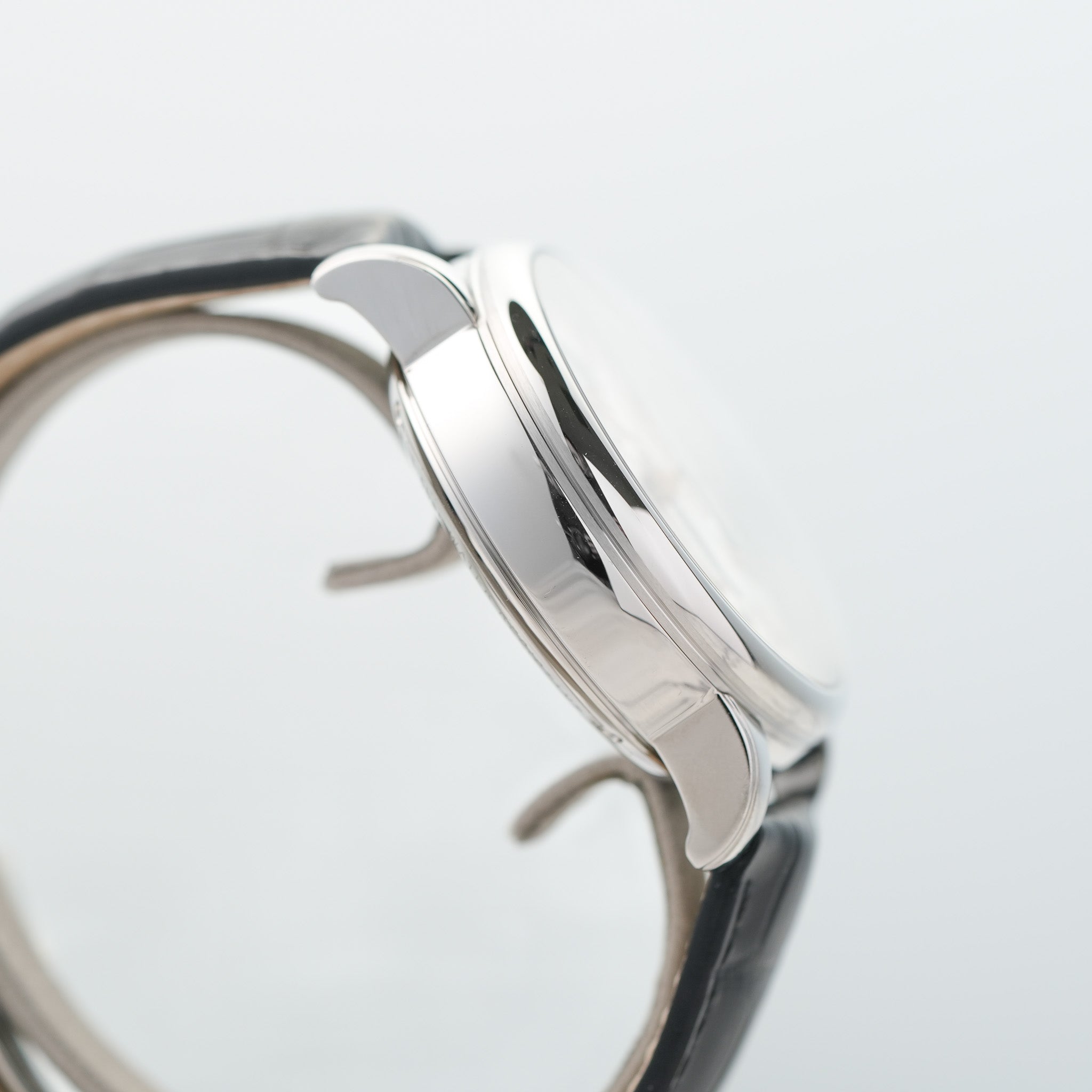 Montblanc 4810 TwinFly Chronograph 110 Years Edition Watch case