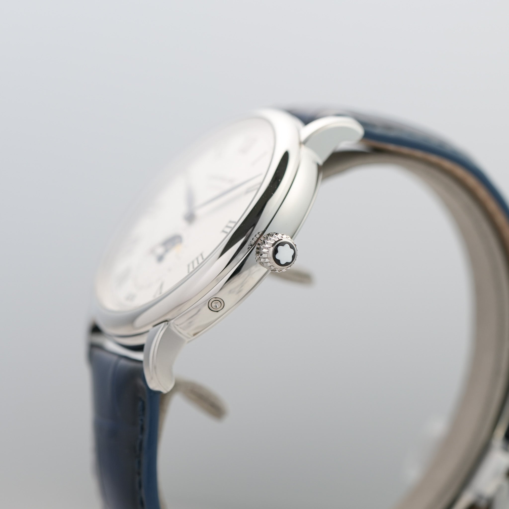 Montblanc Star Legacy Moonphase 42mm Automatic Watch crown