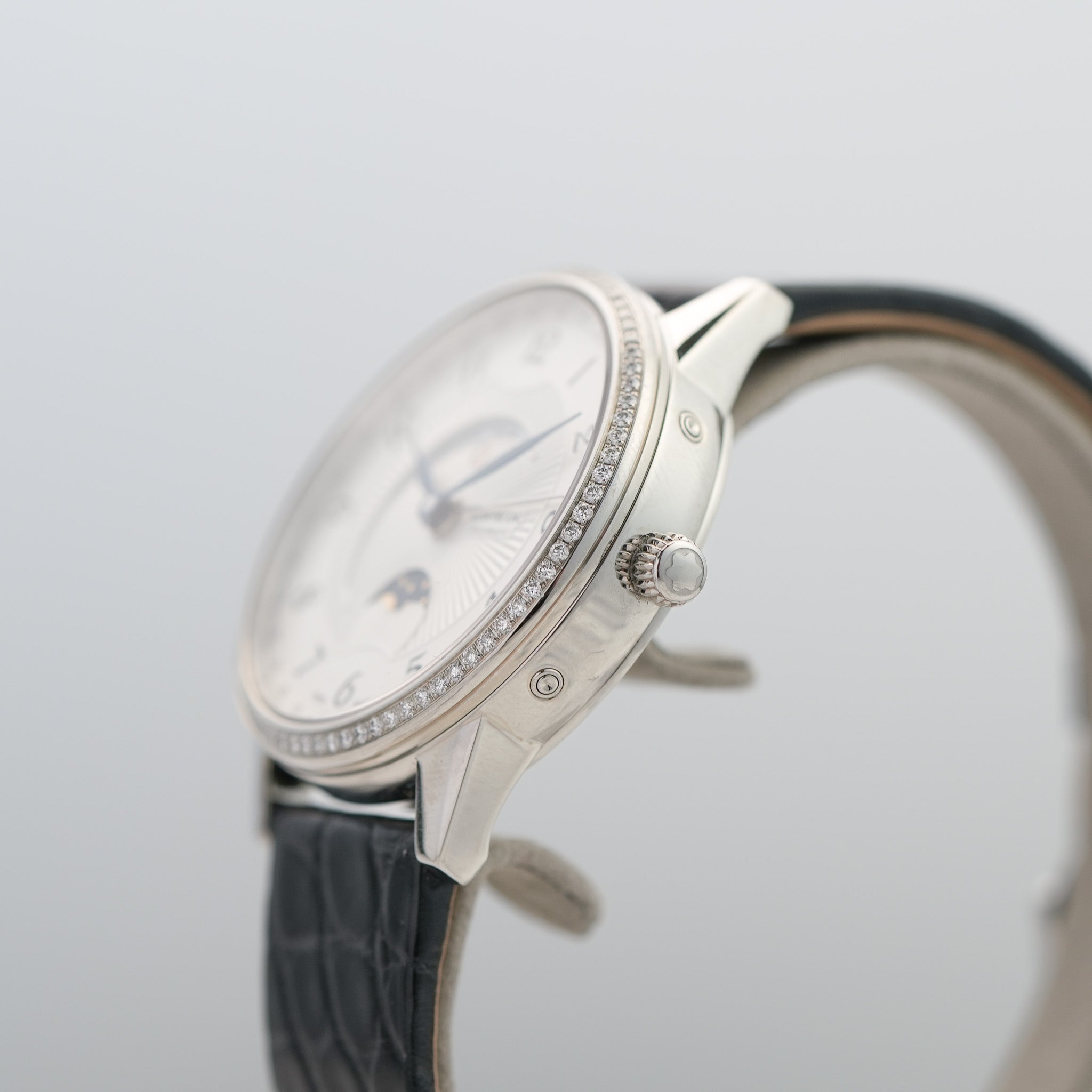 Montblanc Bohème-Moongarden Ladies Watch 36mm Watch crown