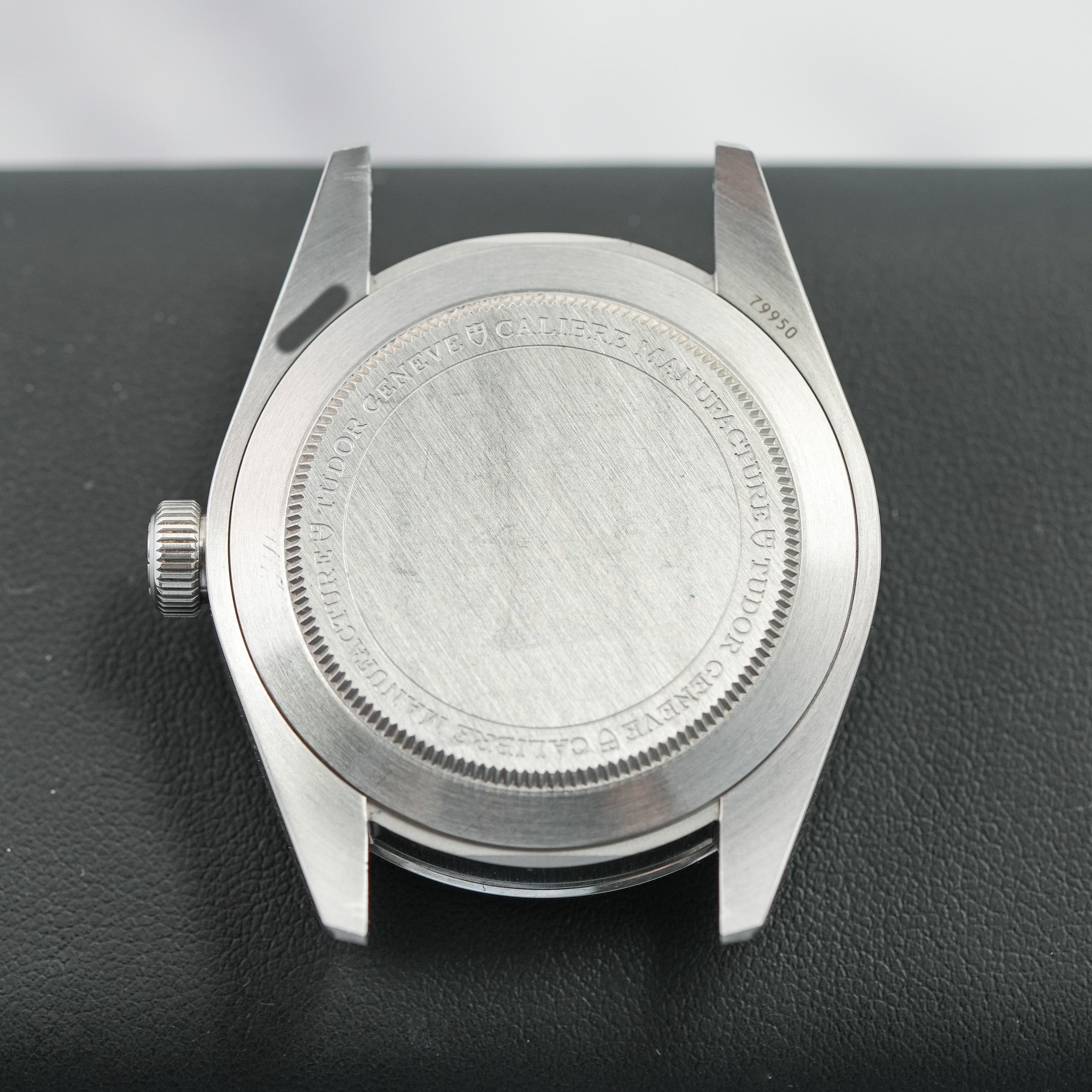 2022 Tudor Ranger 39mm Black Full Set caseback