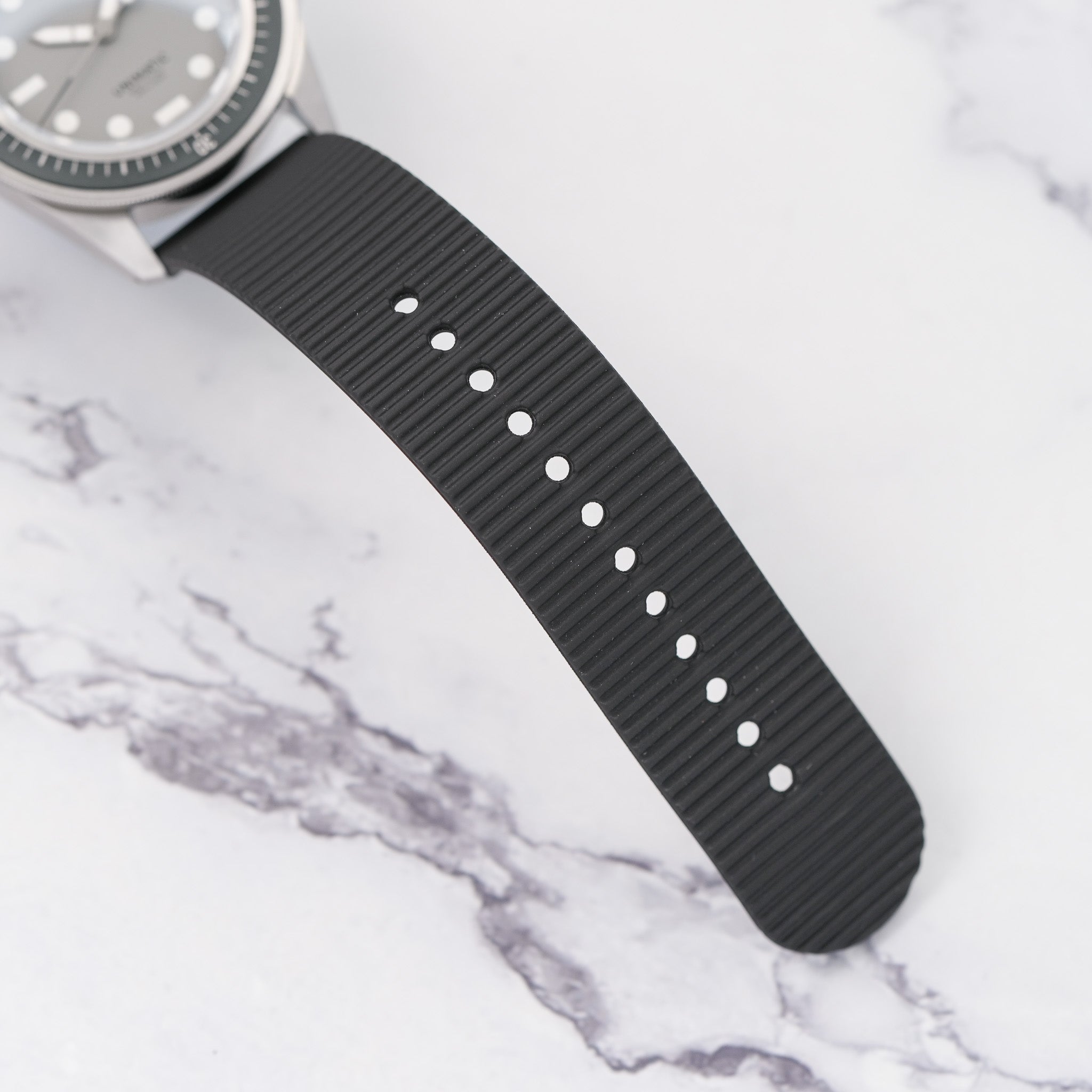 2021 Unimatic x HODINKEE Modello Uno U1-H strap