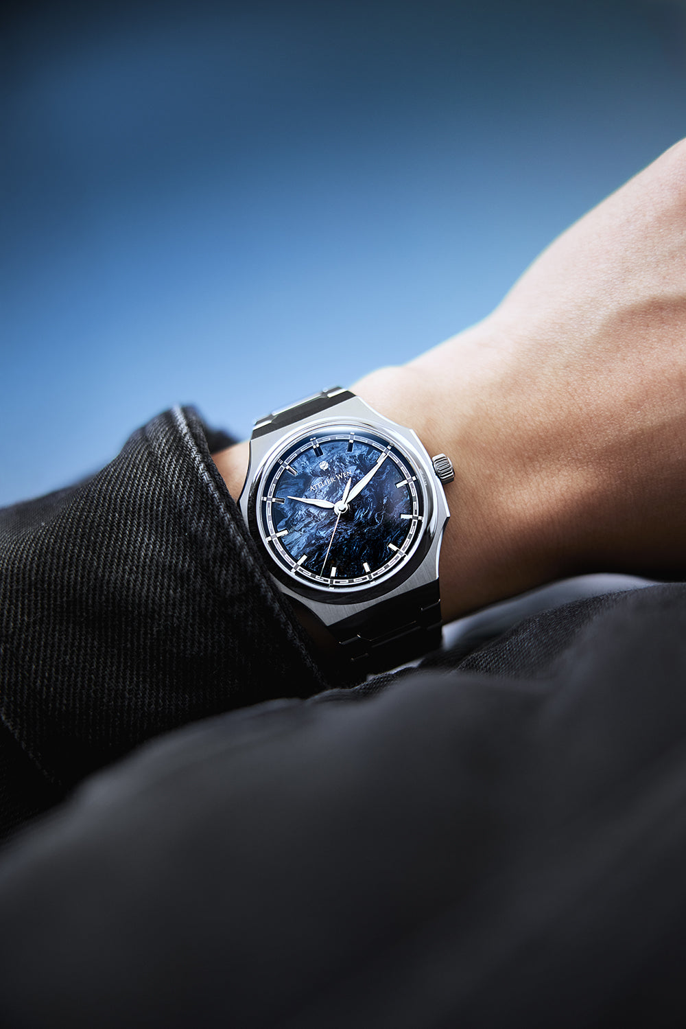 Lifestyle shot of Atelier Wen Millésime 2025 Perception 漩 (Xuán)