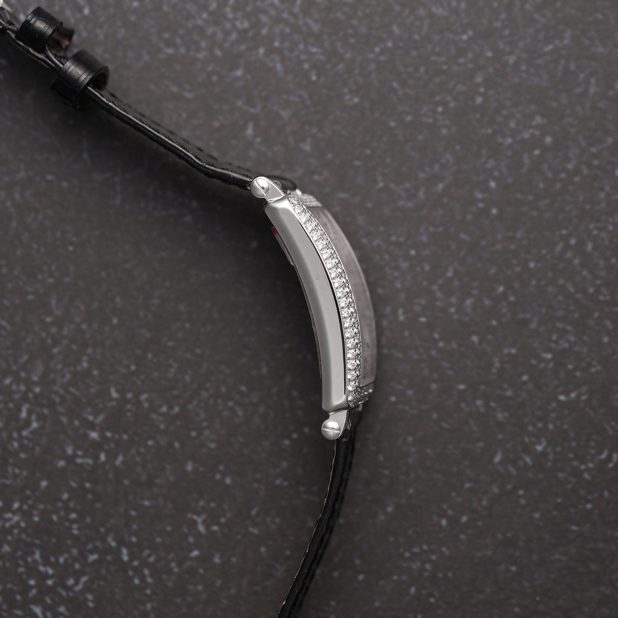 Franck Muller Long Island White Gold Quartz 952QZDMAGICWGWB case side