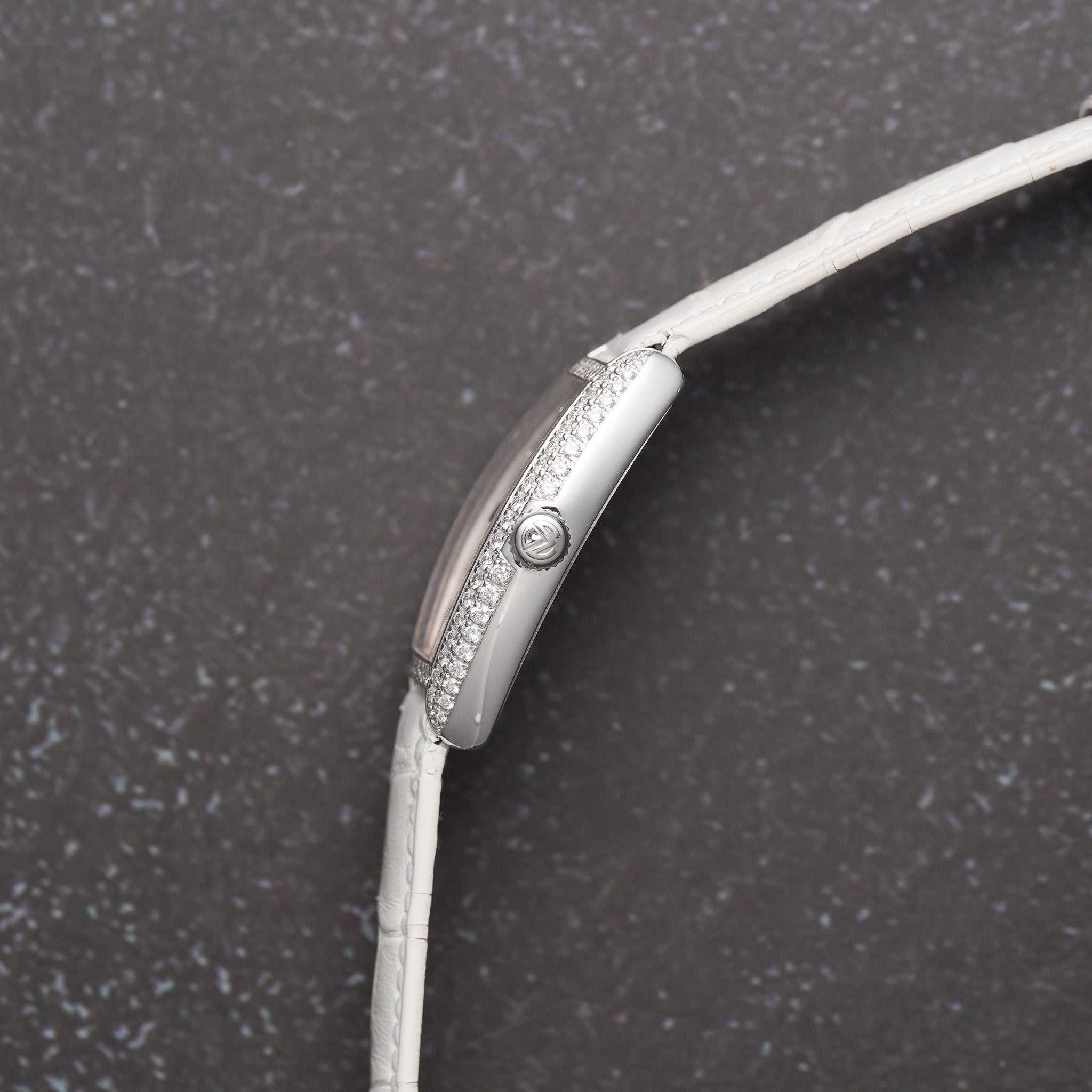 Franck Muller Cintree Curvex White Gold Quartz 7502QZDCD1RRELWGE crown