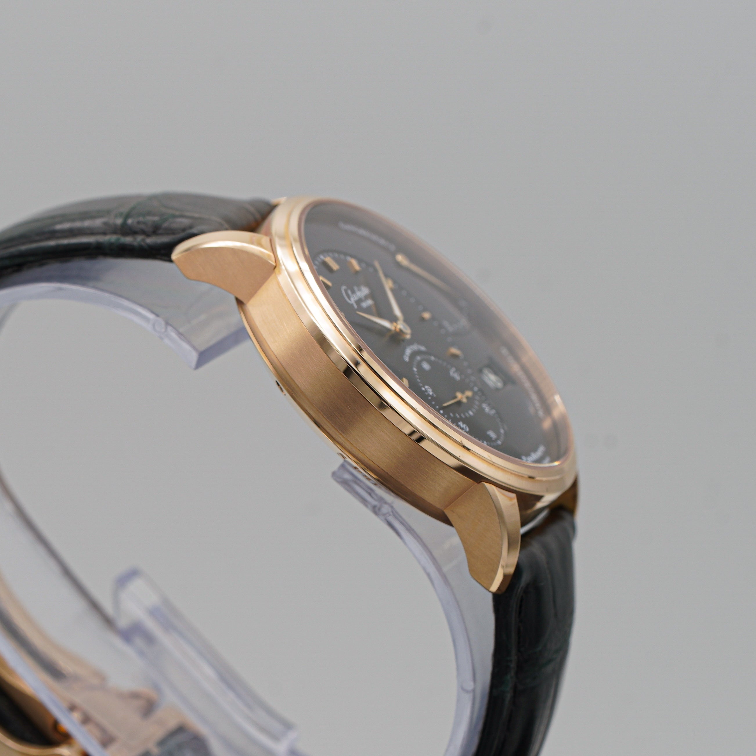 Glashütte Original PanoReserve Manual Wind Black Dial 1-65-01-29-15-30 case side