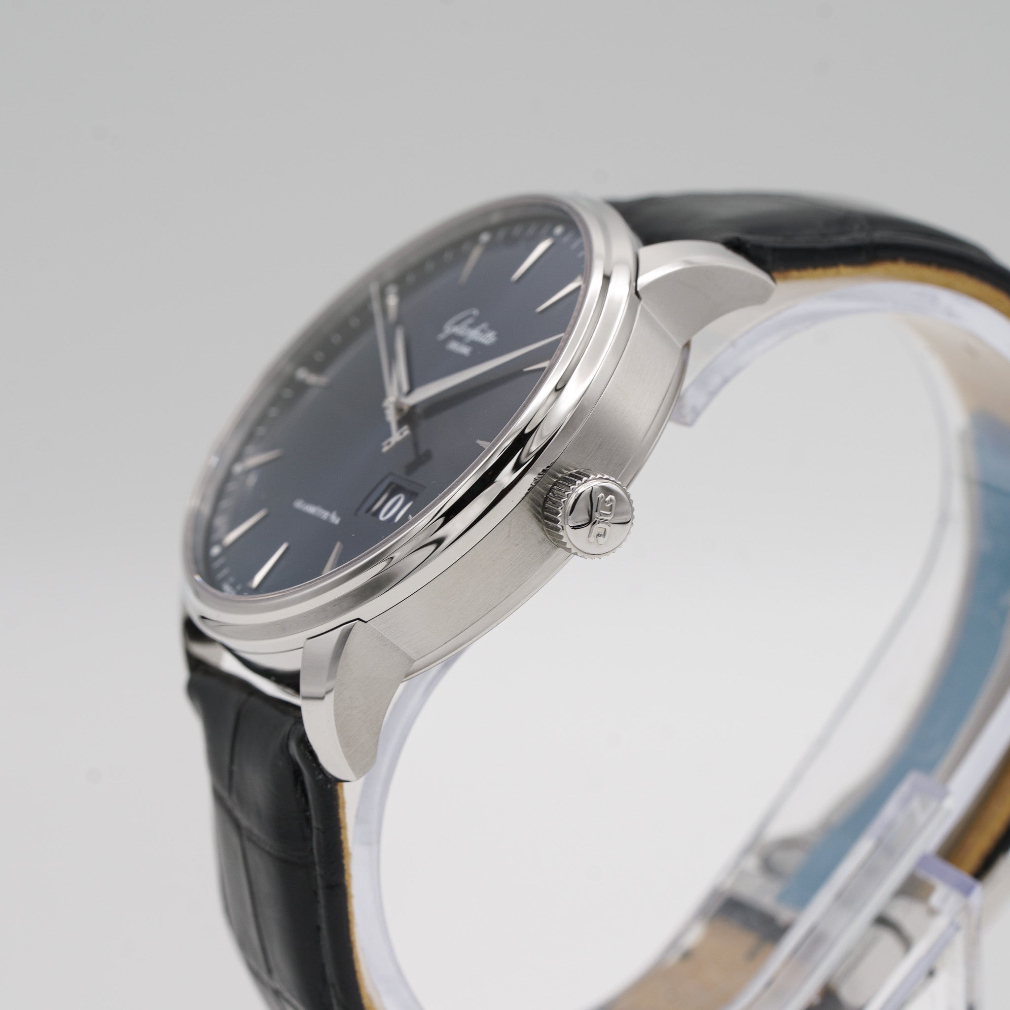 Glashütte Original Senator Excellence Panorama Date 1-36-03-04-02-01 crown