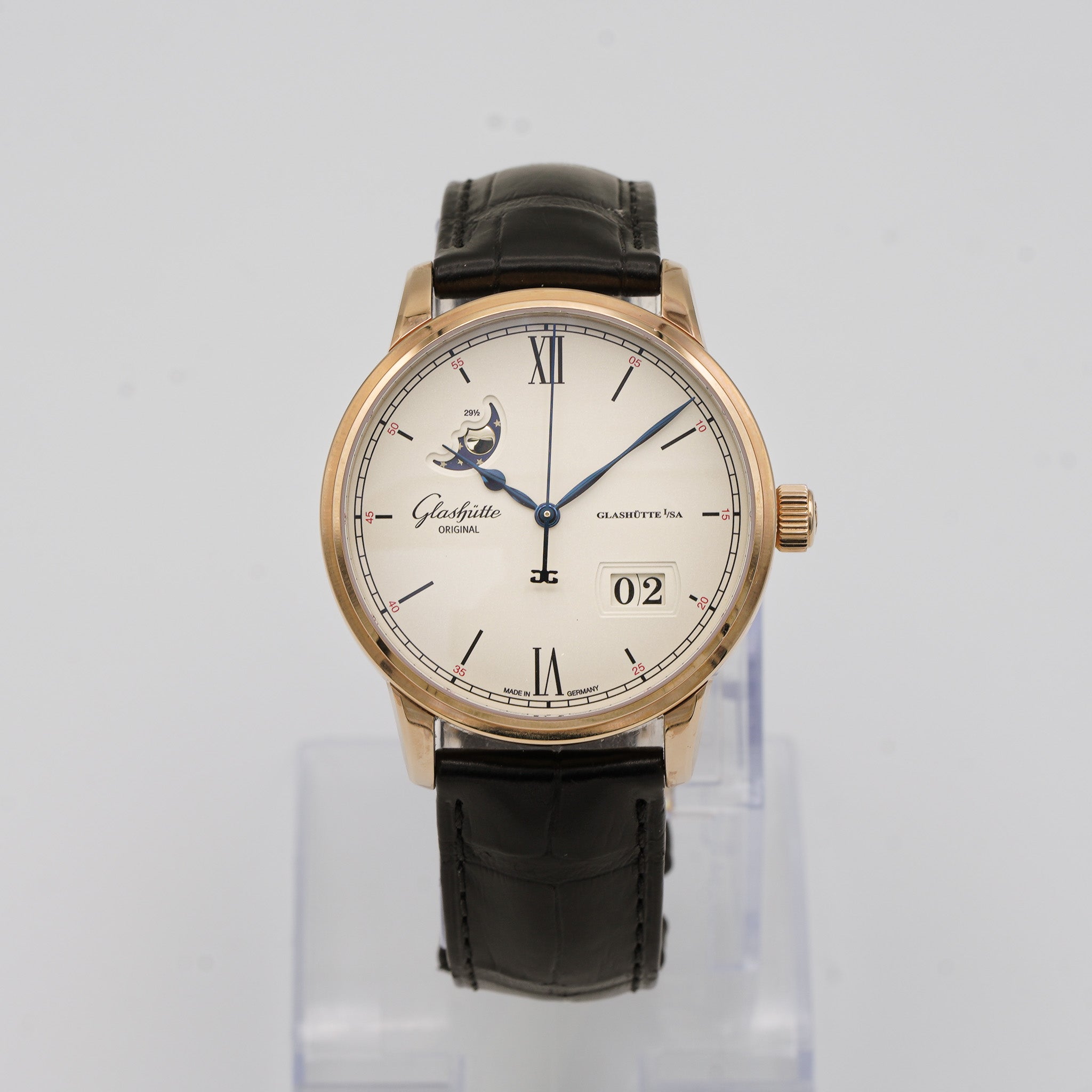Glashütte Original Senator Excellence Panorama Date Moon Phase 1-36-04-02-05-30 dial