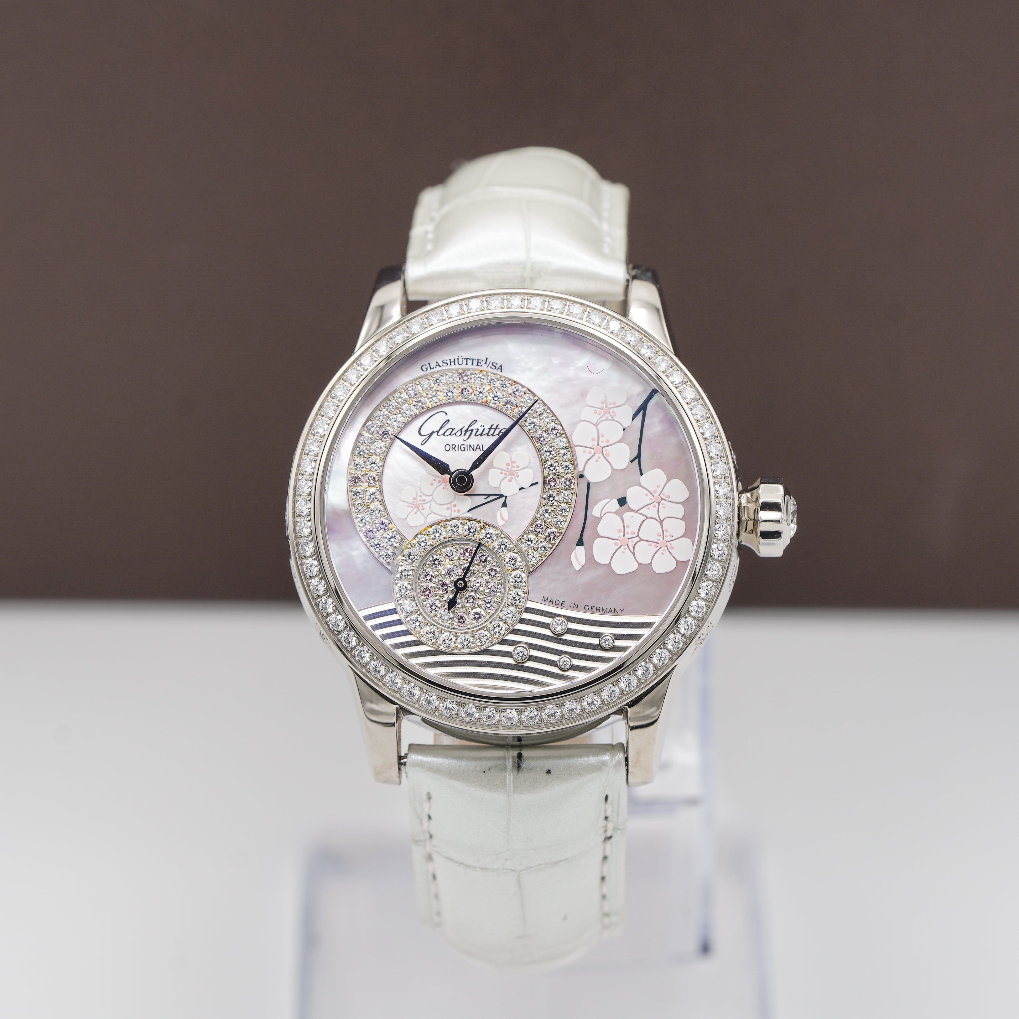 Glashütte Original Spring Blossom Star Collection 90-00-04-04-04 dial