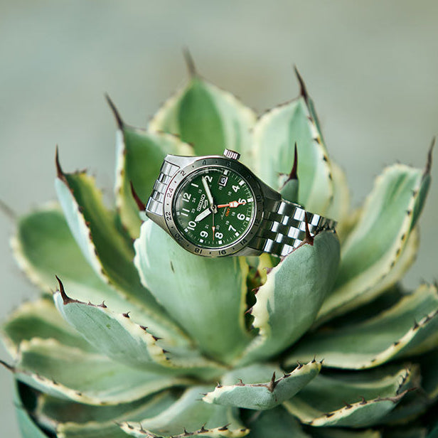 HDB001 Seiko 5 Automatic GMT Green Dial Soldier Shot 4