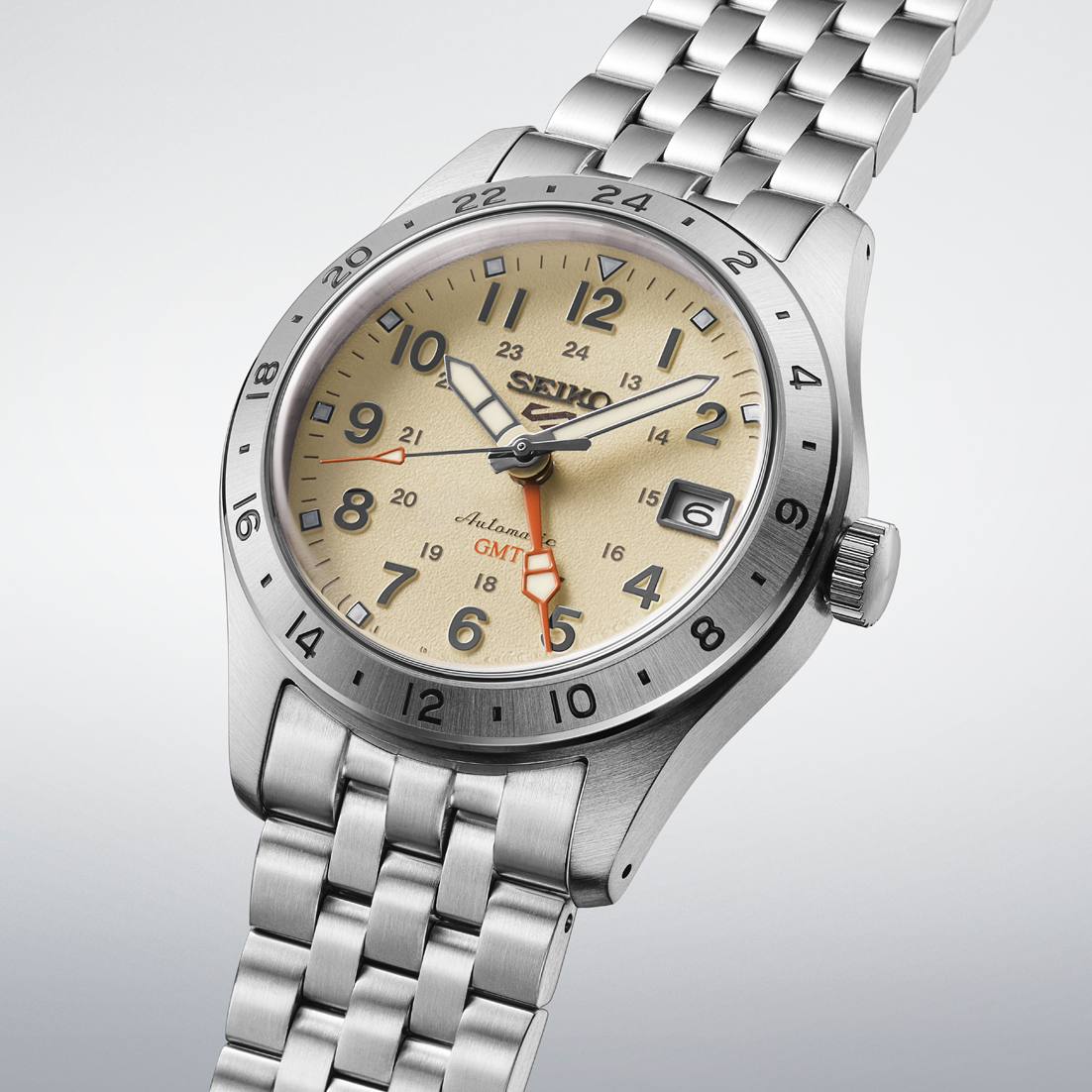 Seiko 5 Automatic GMT Ivory HDB002 Soldier Shot 2