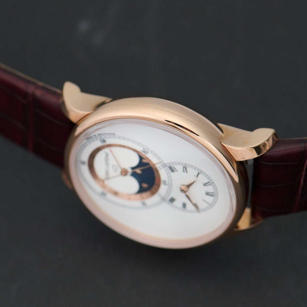 Jaquet Droz Grande Seconde Moon Ivory Enamel J007533200 case