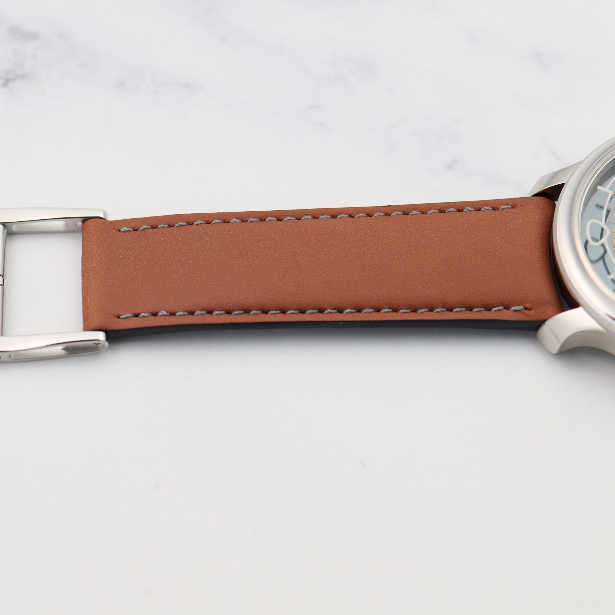 Ming 22.01 GMT Gilt top strap