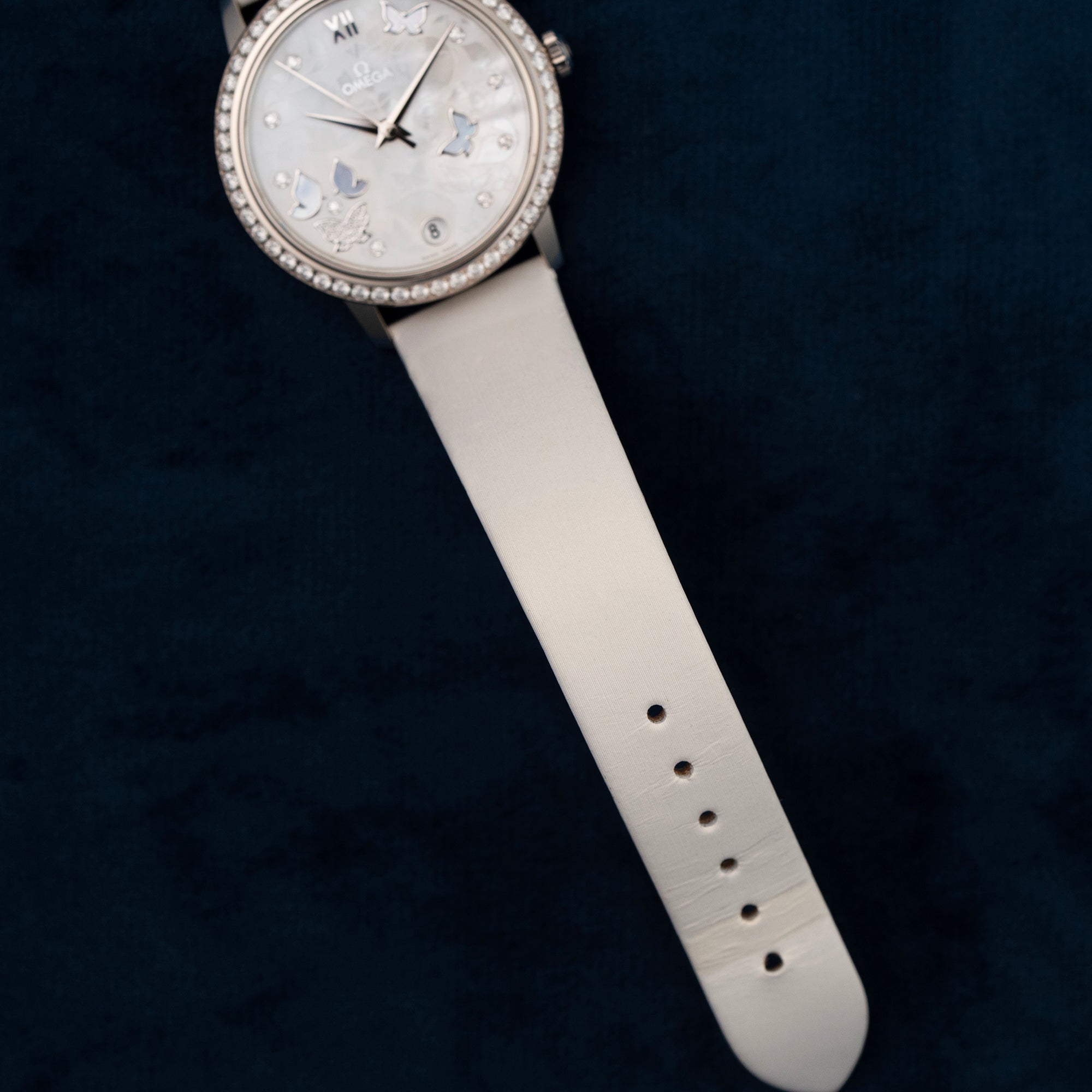 Omega DeVille Prestige Mother of Pearl Butterfly Dial Diamonds 42457332055001 strap 2