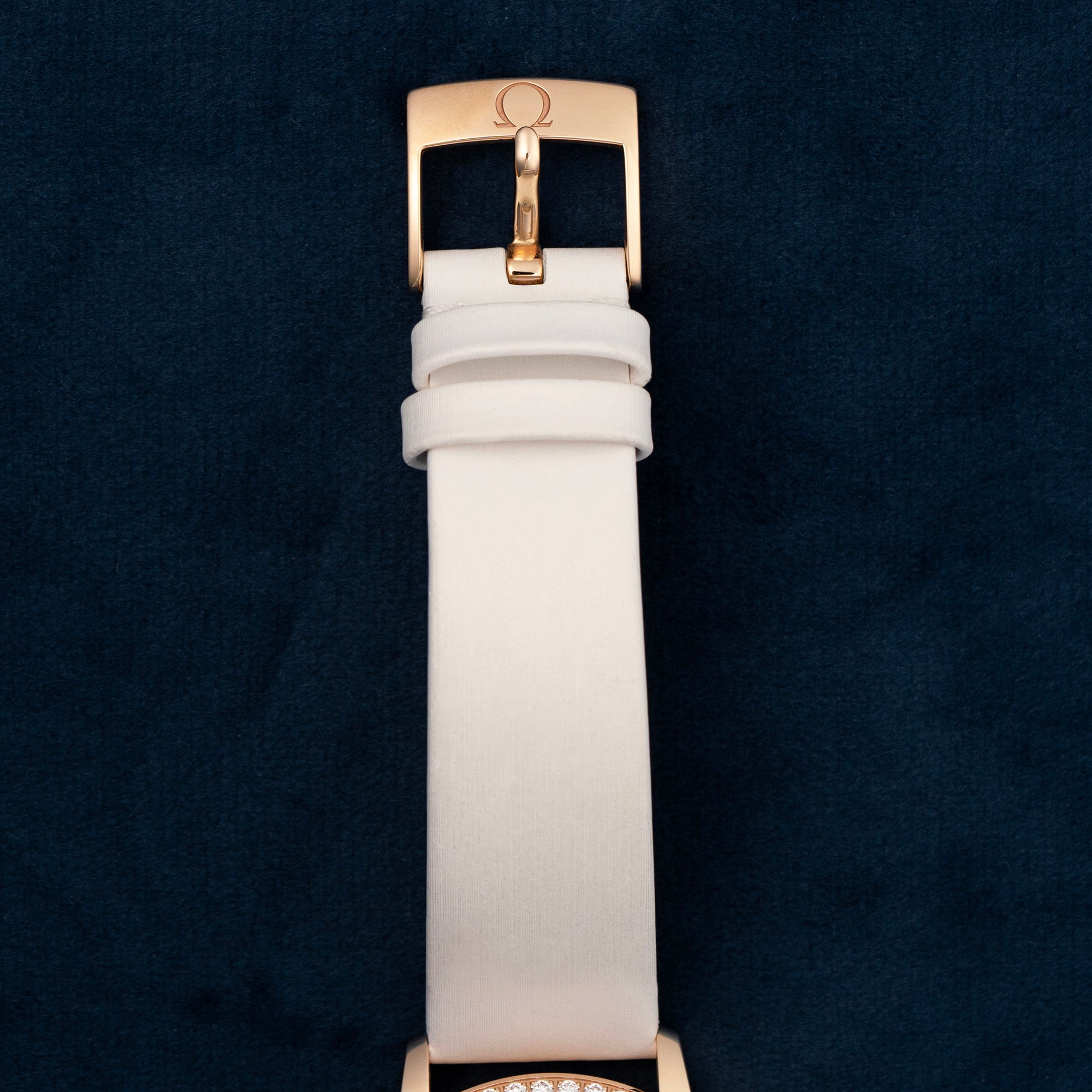 Omega DeVille Prestige Rose Gold Mother of Pearl Butterfly Dial with Diamonds 42457332055002 buckle