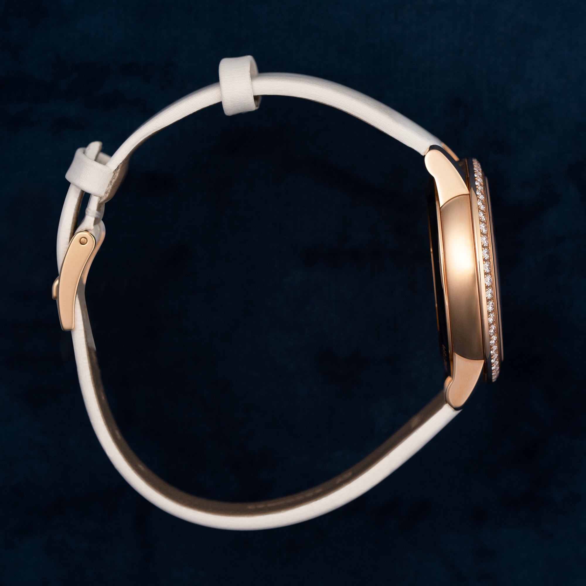 Omega DeVille Prestige Rose Gold Mother of Pearl Butterfly Dial with Diamonds 42457332055002 case