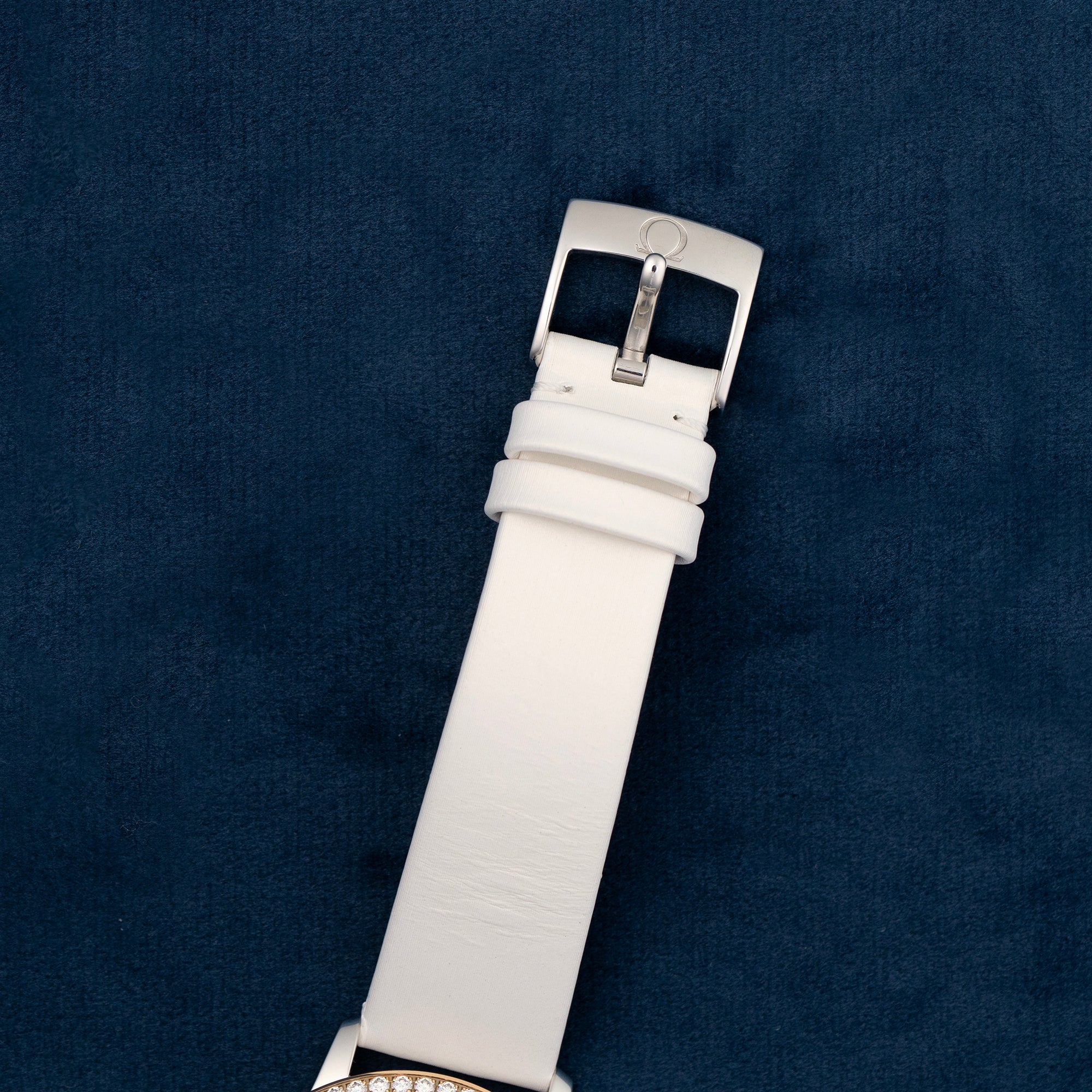 Omega De Ville Prestige Butterfly Quartz 32.7mm 42427336058001 buckle