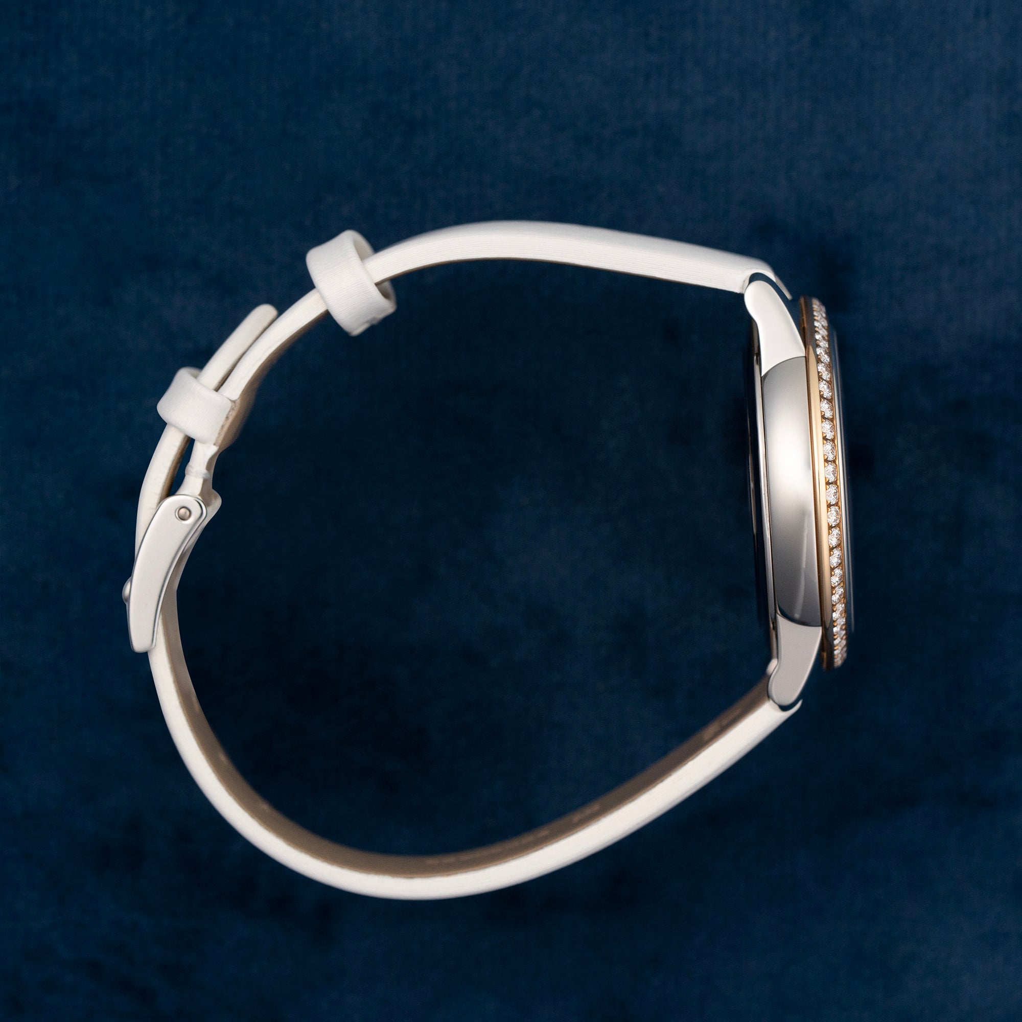 Omega De Ville Prestige Butterfly Quartz 32.7mm 42427336058001 case