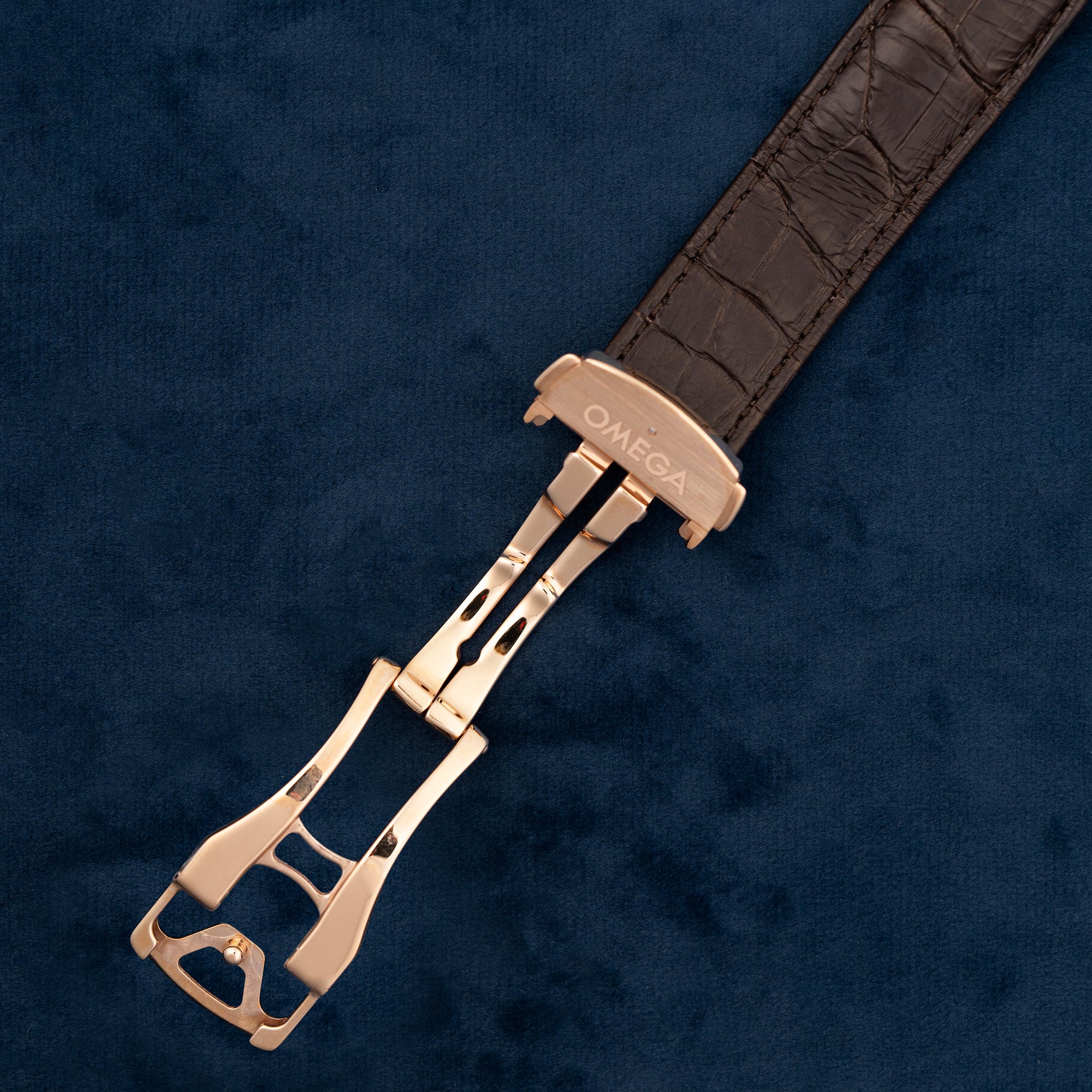 Omega Deville Chronograph Rose Gold 43153425102001 buckle