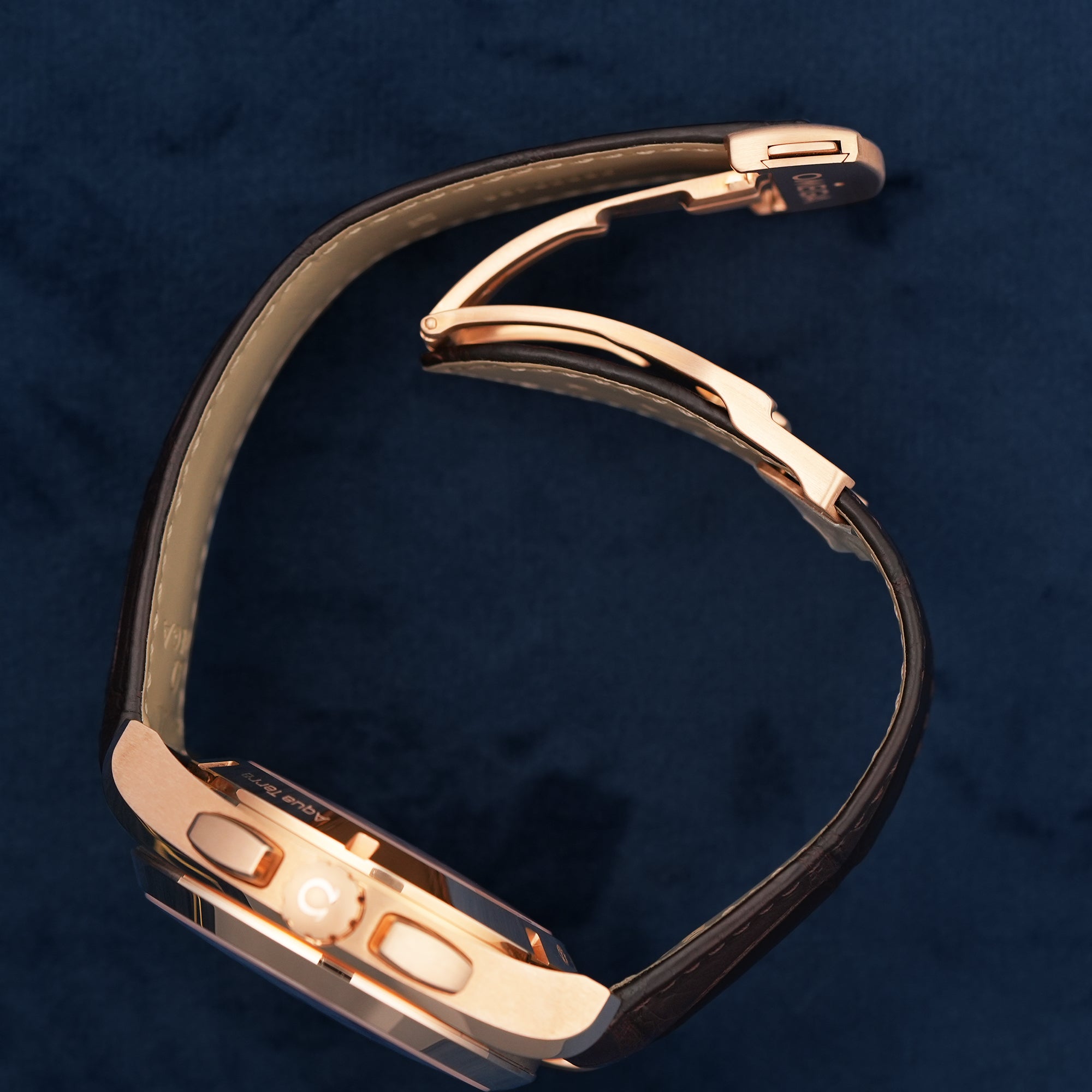 Omega Seamaster Aqua Terra GMT Chronograph 43mm 23153435202001 buckle