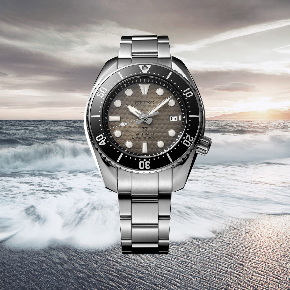 Seiko Prospex Sumo Diver Watch 45mm SPB323 Product Shot
