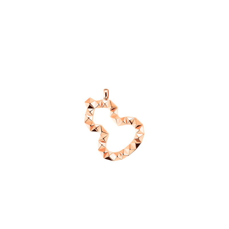 Close Up View Qeelin Wulu 18 large necklace in 18K rose gold.