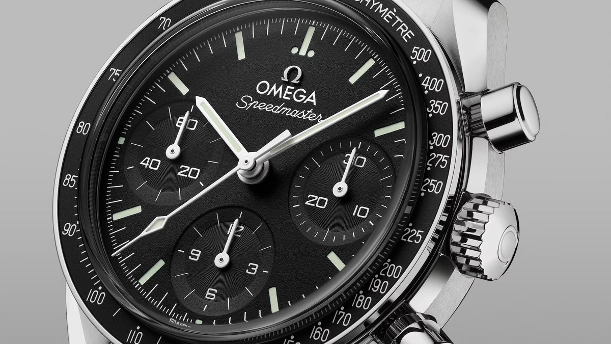 Side close view of Omega Speedmaster 38mm 32430385001002