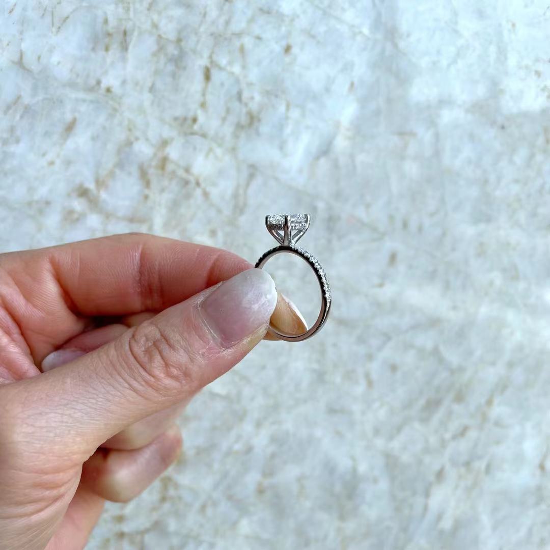 Oval Diamond Engagement Ring