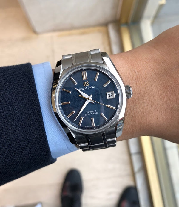 Best Everyday Blue Dial Luxury Watches between $5,000 and $10,000