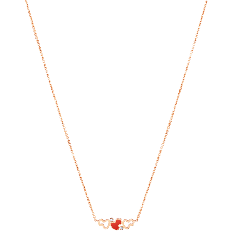 Close Up View Qeelin Wulu petite necklace in 18K rose gold and red HyCeram® set.