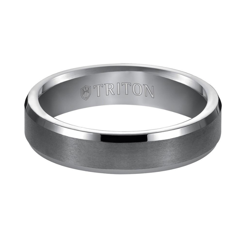 Front View Of Bevel Edge Bright Finish Classic Wedding Band.
