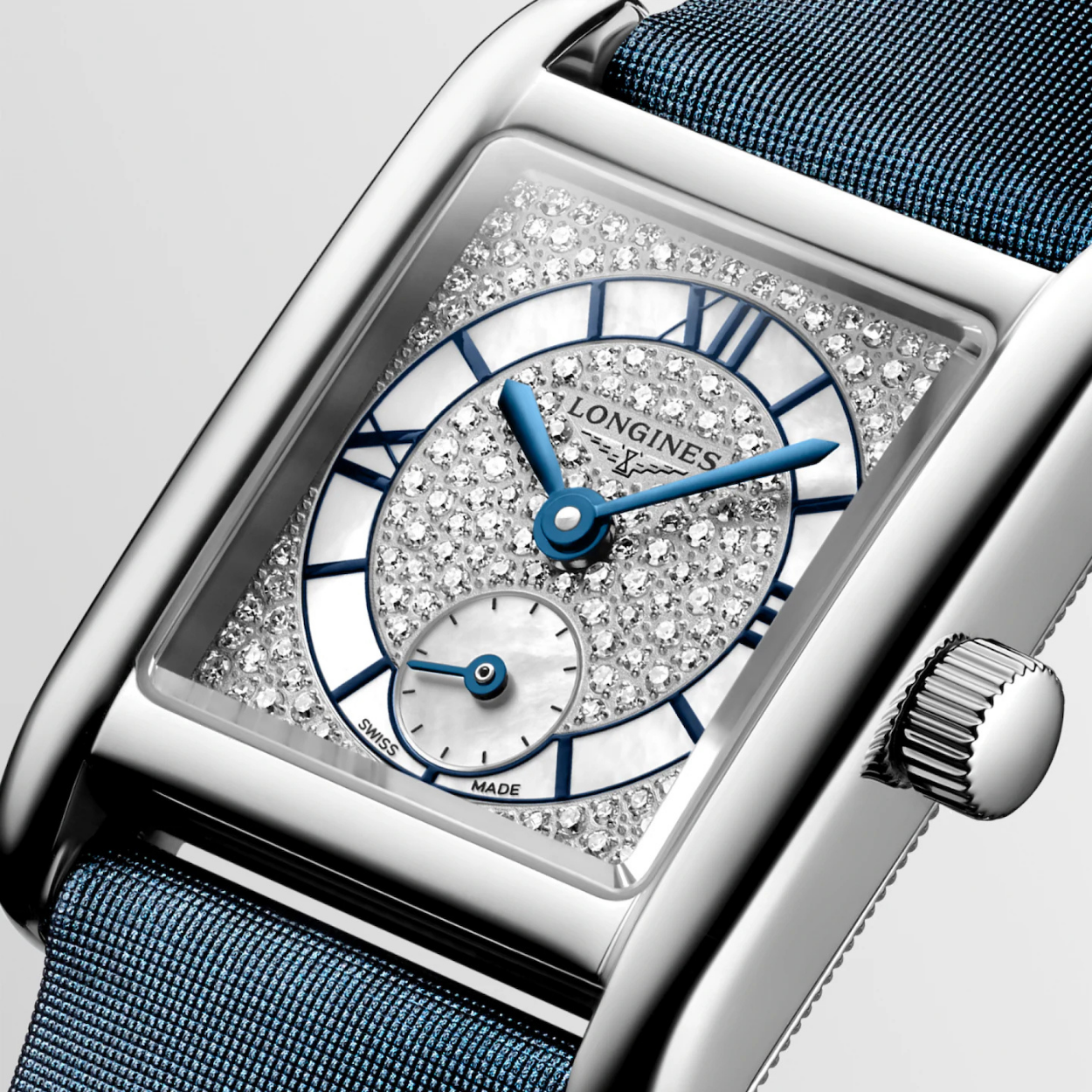 Front-three-quarter view of LONGINES MINI DOLCEVITA L52004872