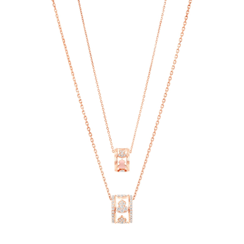 Double View Of Qeelin Wulu Eternity small necklace 18K rose gold and pink.
