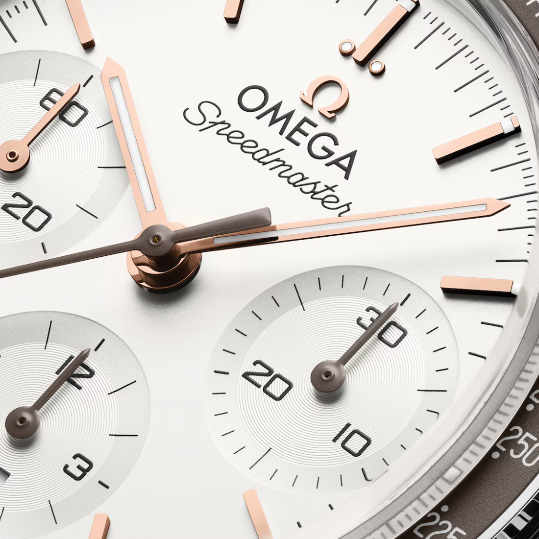 Front close side of Omega Speedmaster 38mm 32430385002003