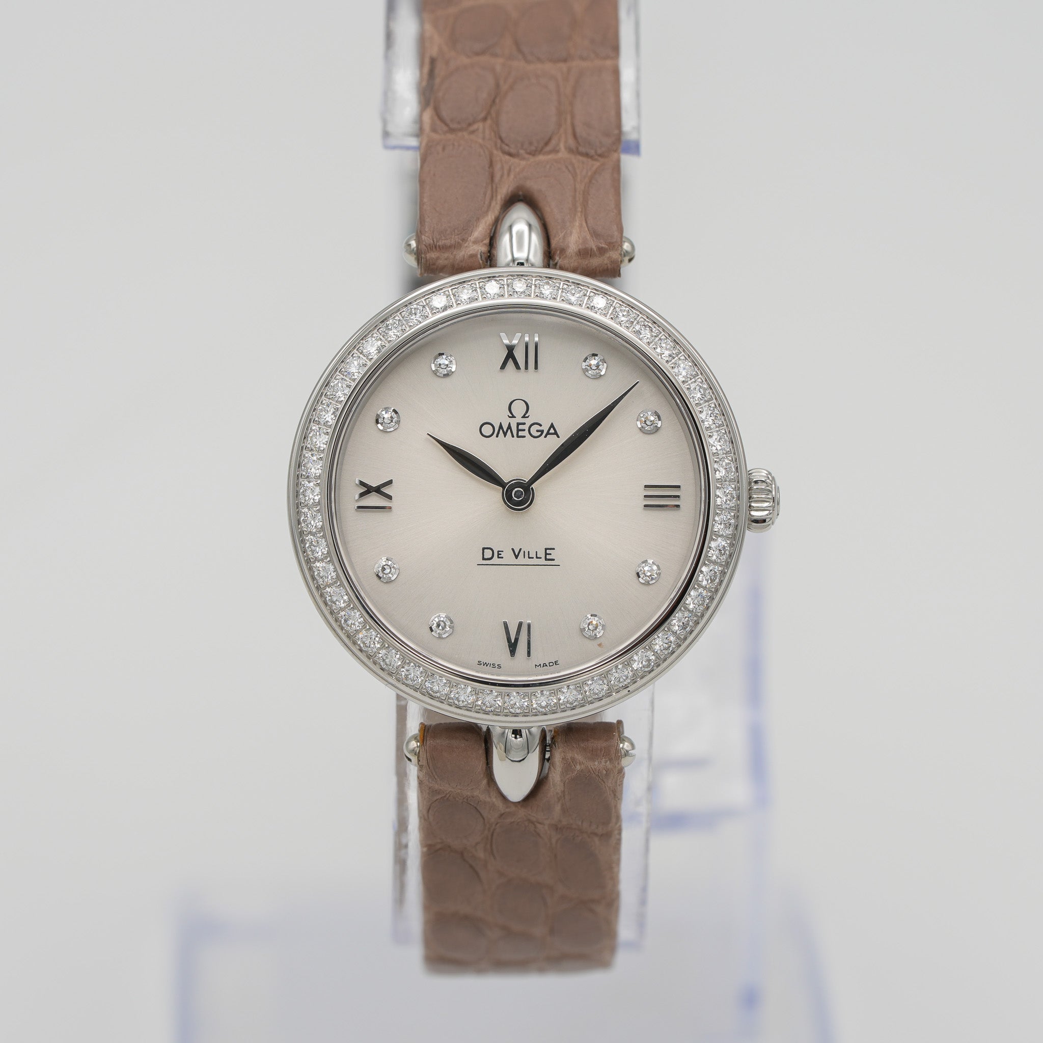 Omega 424.18.27.60.52.001 De Ville Prestige Quartz 27.4mm Watch dial