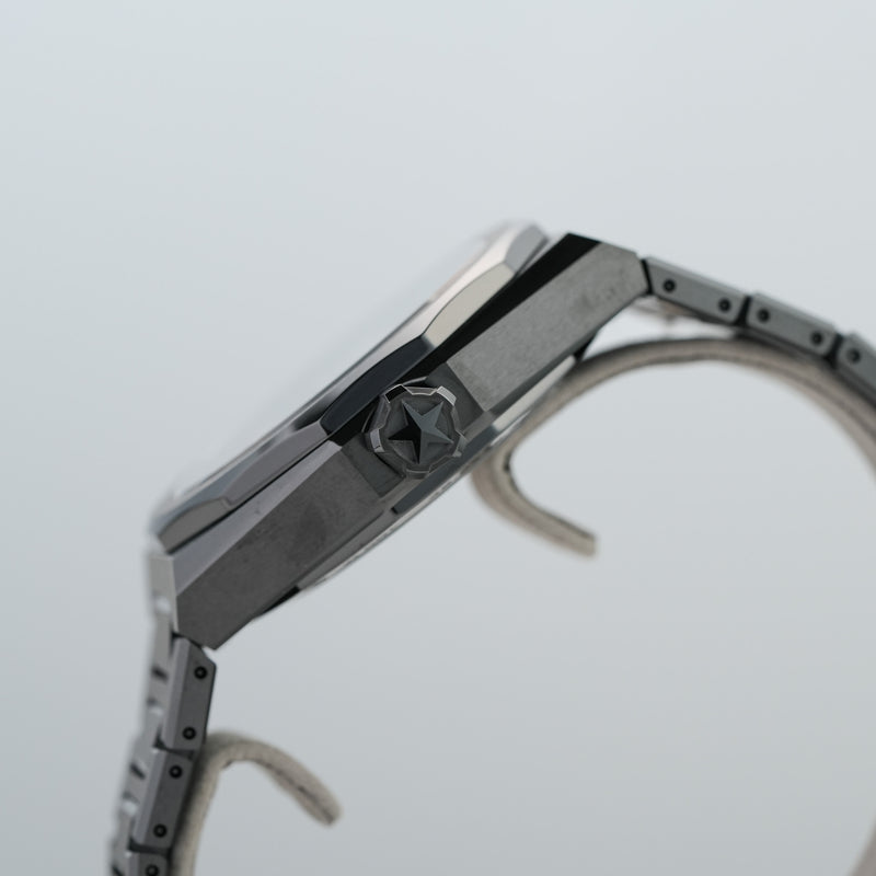 Zenith Defy Skyline Americas Limited Edition Black Ceramic crown 2