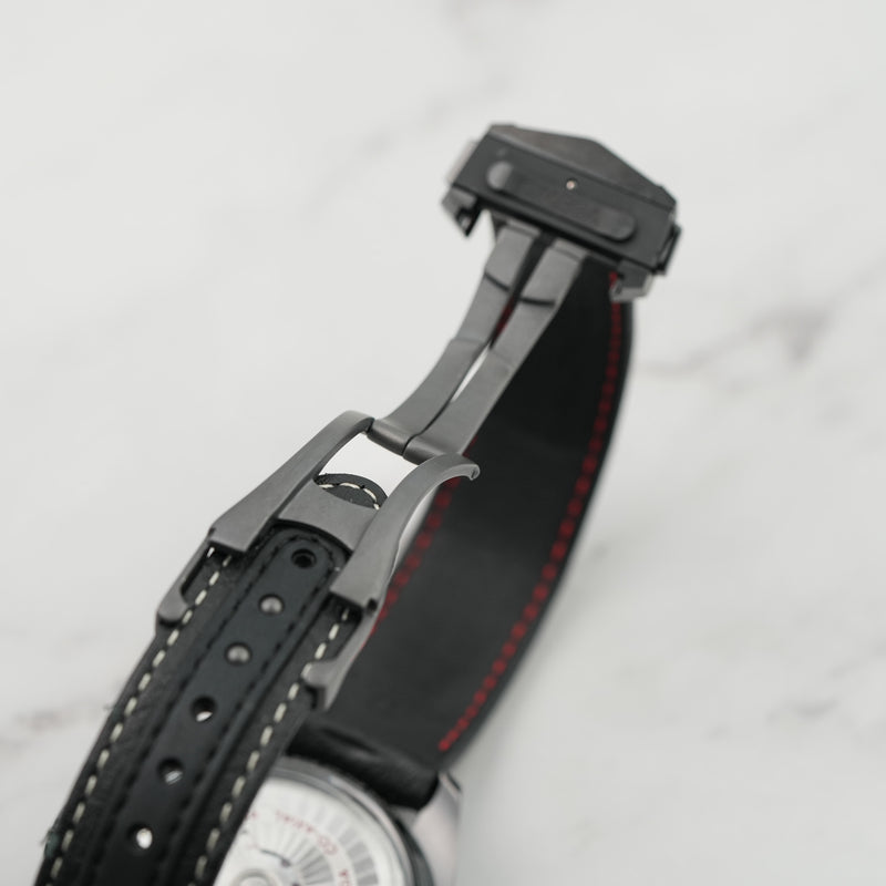 Omega Speedmaster Pitch Black Moonwatch 44.25mm 311.92.44.51.01.004 clasp 2