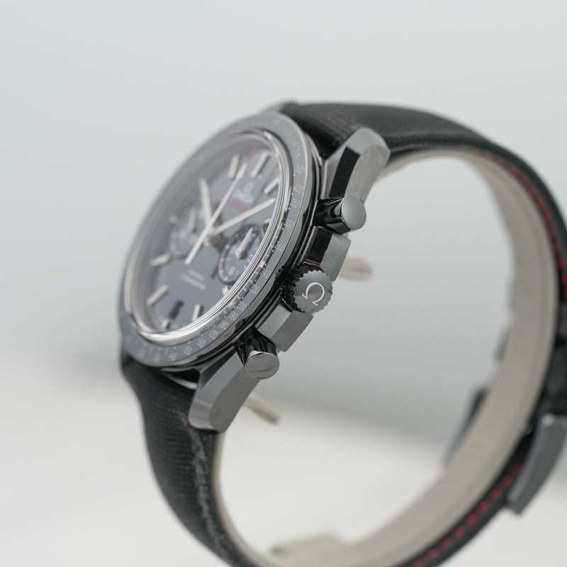 Omega Speedmaster Dark Side of the Moon 44.25mm 311.92.44.51.01.003 crown