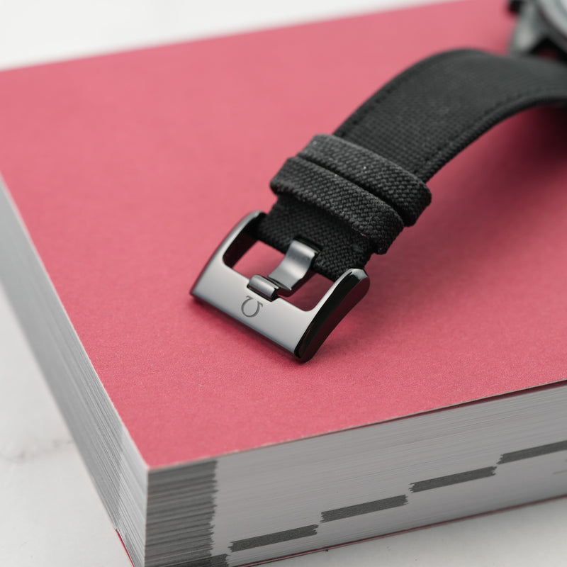 Omega Speedmaster Dark Side of the Moon 44.25mm 311.92.44.51.01.003 clasp