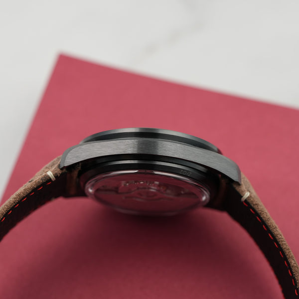 Omega Speedmaster Vintage Black Moonwatch 311.92.44.51.01.006 case