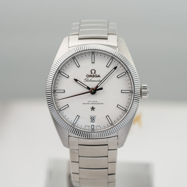 Omega Constellation Globemaster White 130.30.39.21.02.001 dial