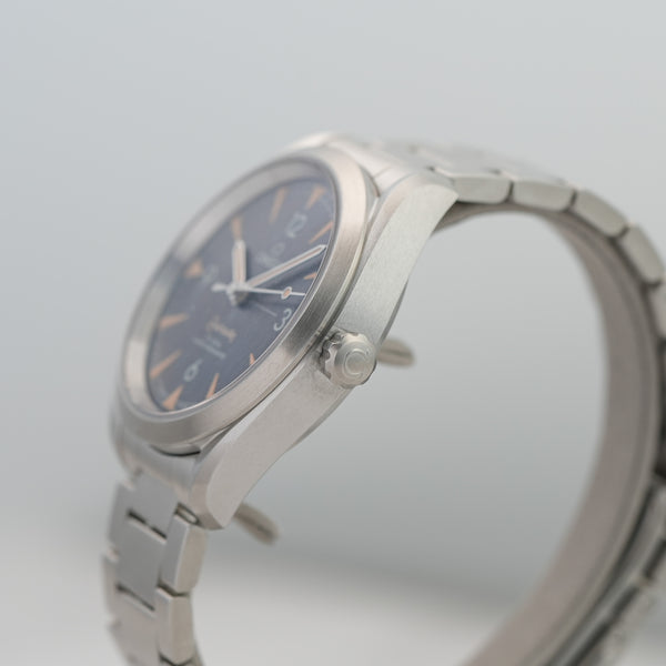 Omega Seamaster Railmaster 40mm Co-Axial Master Chronometer 220.10.40.20.01.001 crown 2