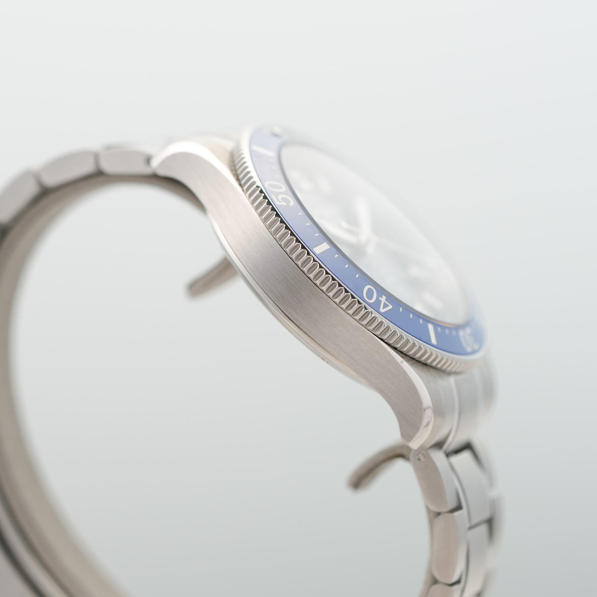 Montblanc 1858 Iced Sea Automatic Date Blue Watch case