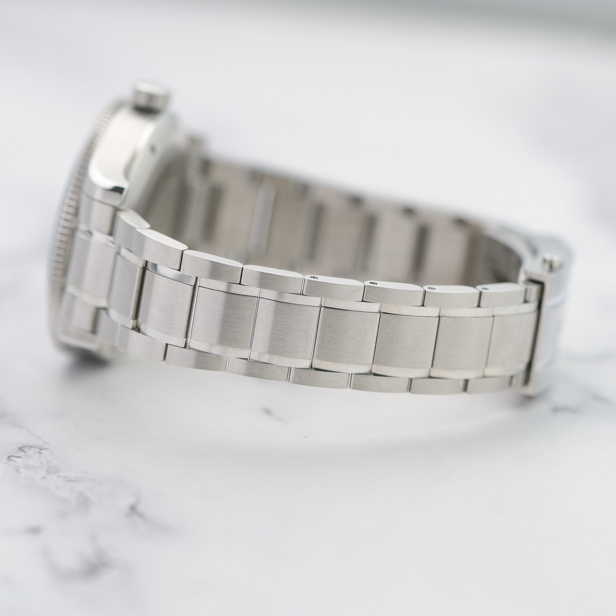 Montblanc 1858 Iced Sea Automatic Date Blue Watch bracelet