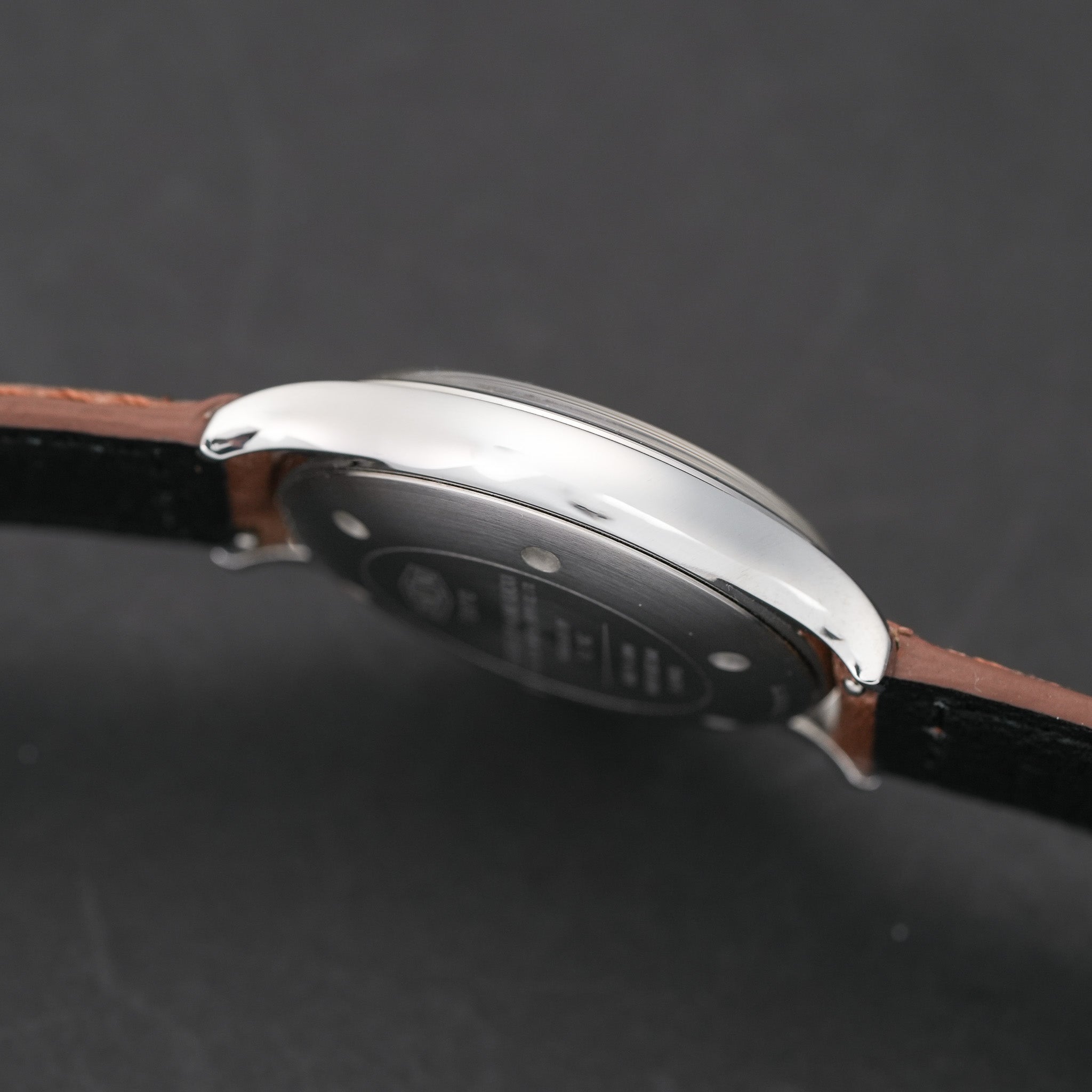 Kurono / Chrono Tokyo TicTac x Hajime Limited Edition case side