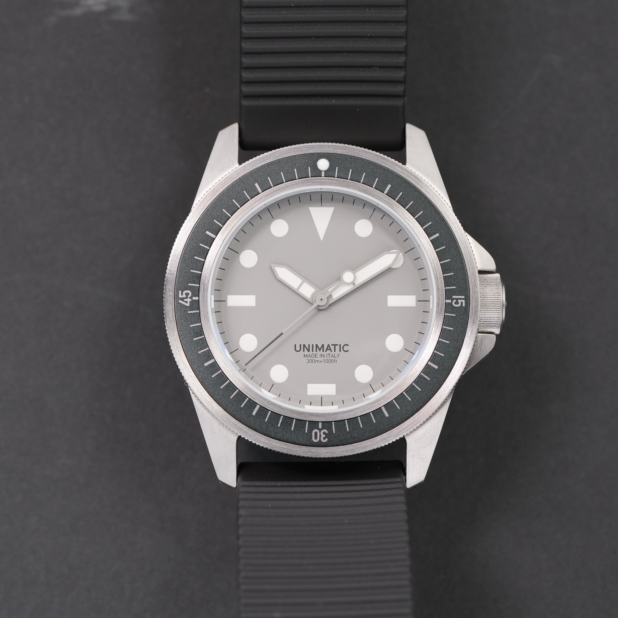 2021 Unimatic x HODINKEE Modello Uno U1-H dial